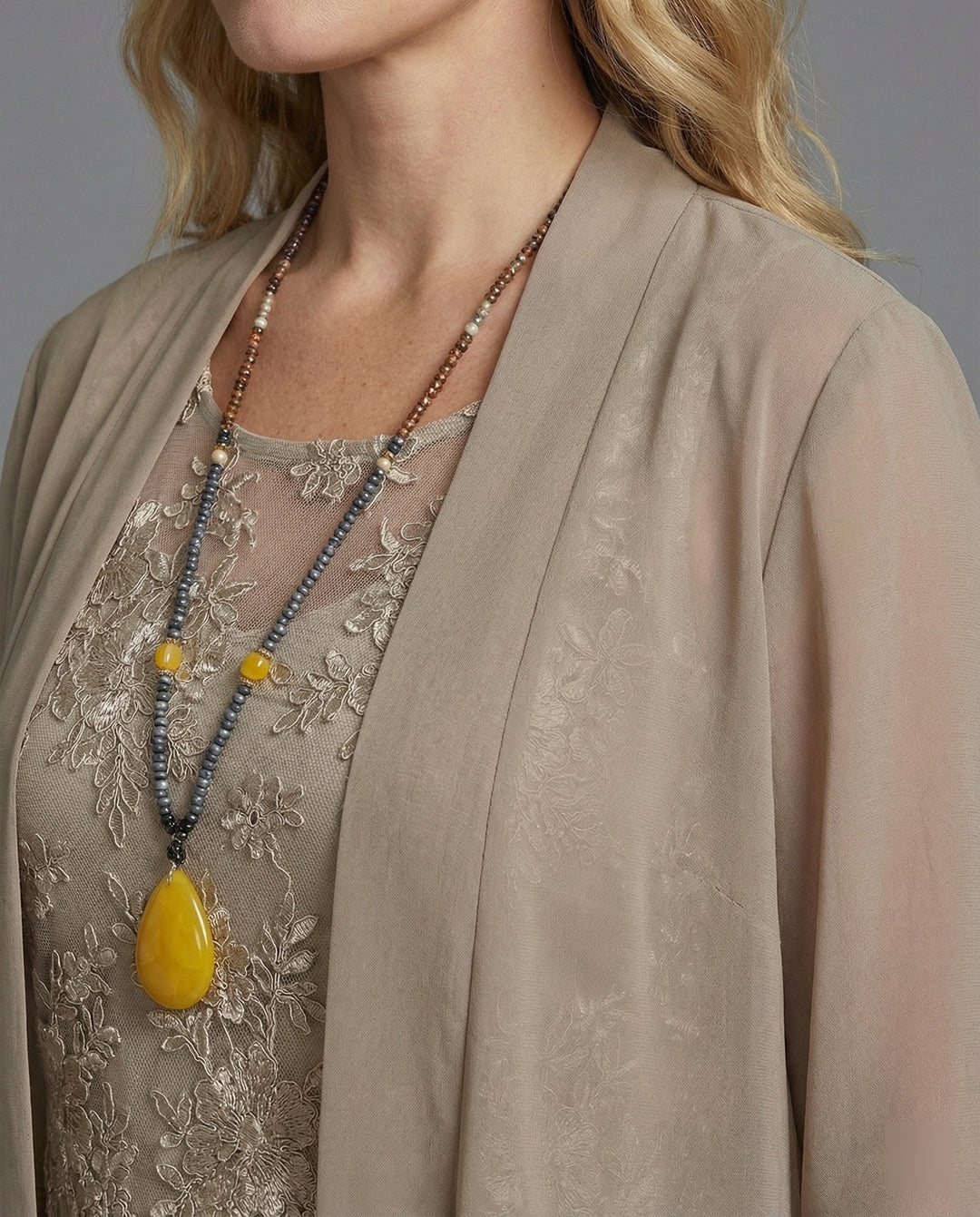 Versatile women's yellow two-piece outfit set with 3/4 sleeve top & elegant pants for everyday.