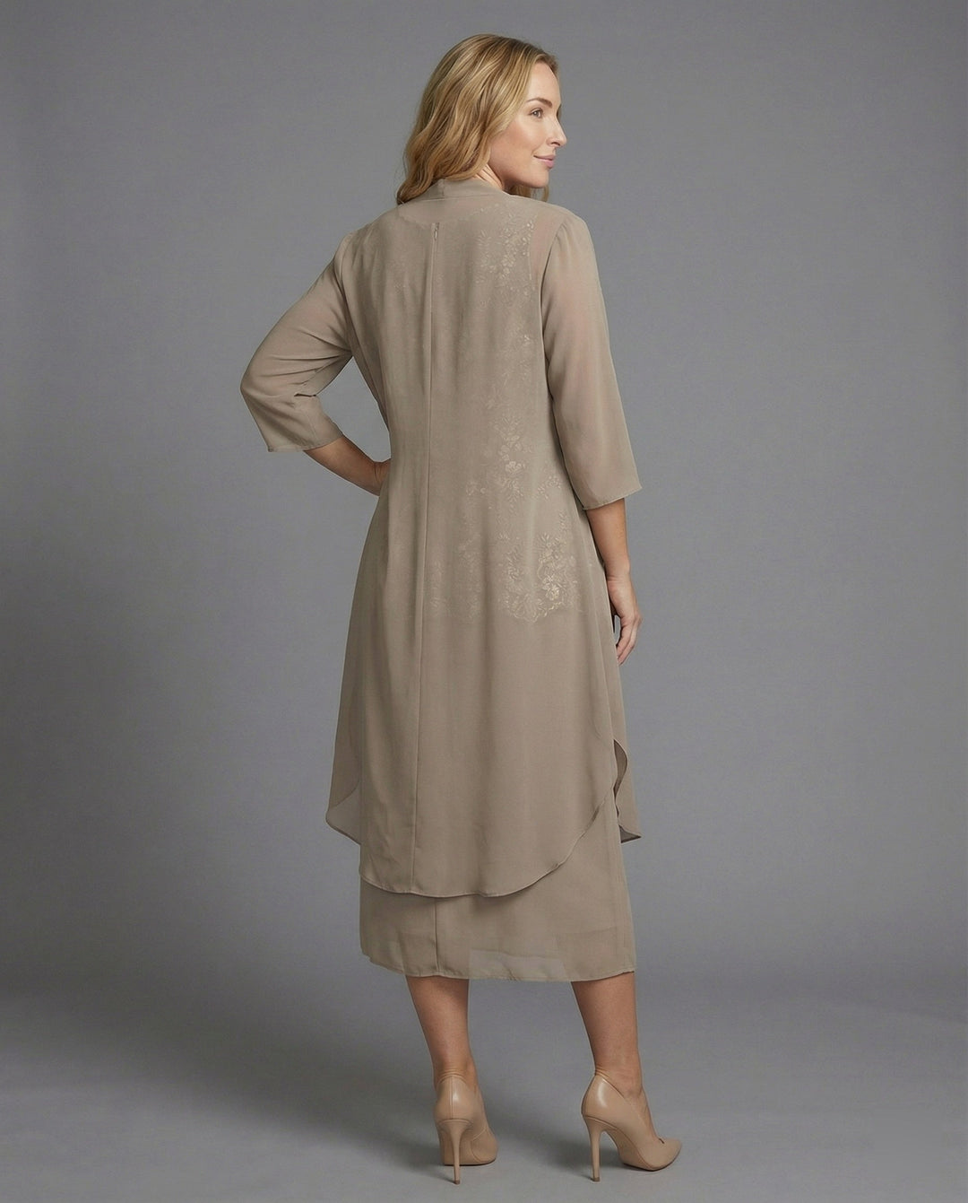 Chic lilac two-piece top & pants set for women, an elegant and comfortable casual outfit.