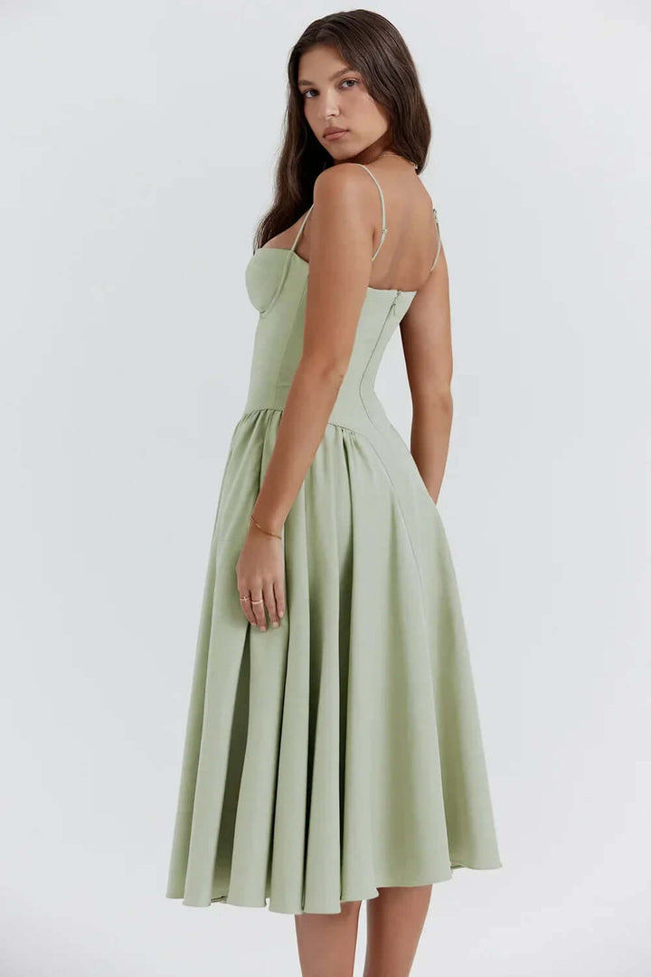 Elegant women's sleeveless midi dress, flattering corset fit, perfect for versatile fashion.