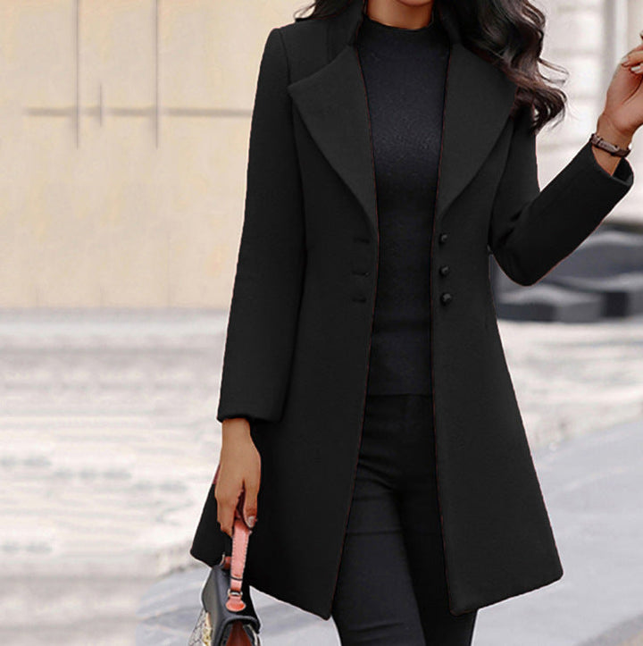 Professional women's slim-fit blazer, elegant tailored jacket with notch collar for business wear & office fashion.