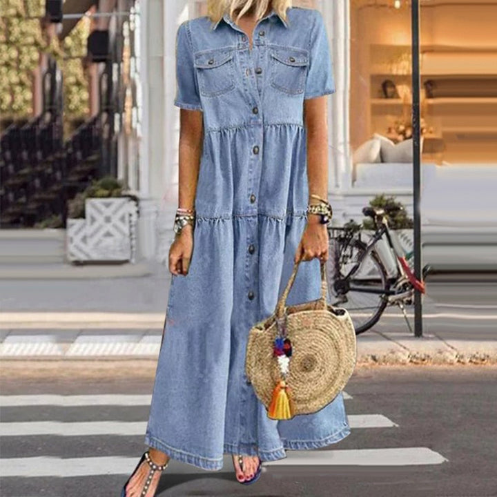 Chic women's dress with a slimming silhouette, designed for elegant and versatile styling in any fashion context.