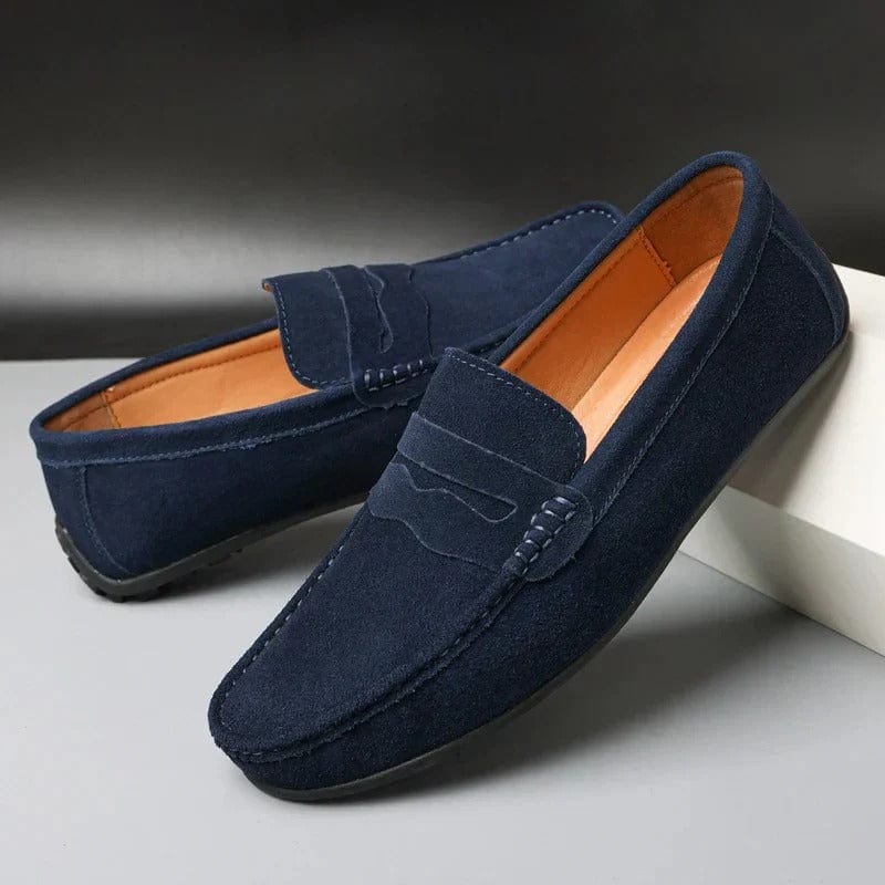 Premium leather women's loafers, elegant and comfortable slip-on shoes for sophisticated office or casual style.