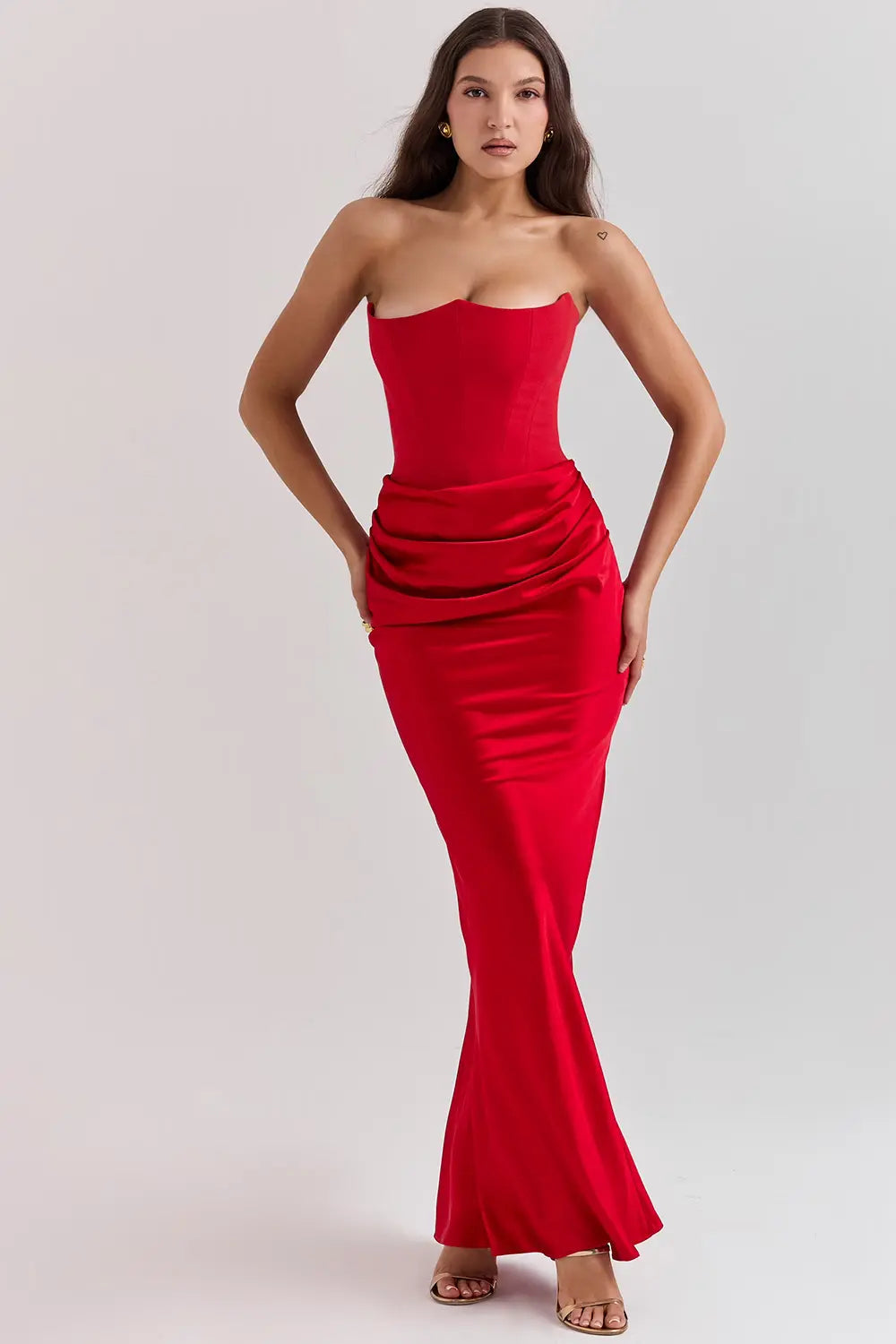 Women's elegant strapless corset maxi dress, ideal for formal parties, evening wear & galas.