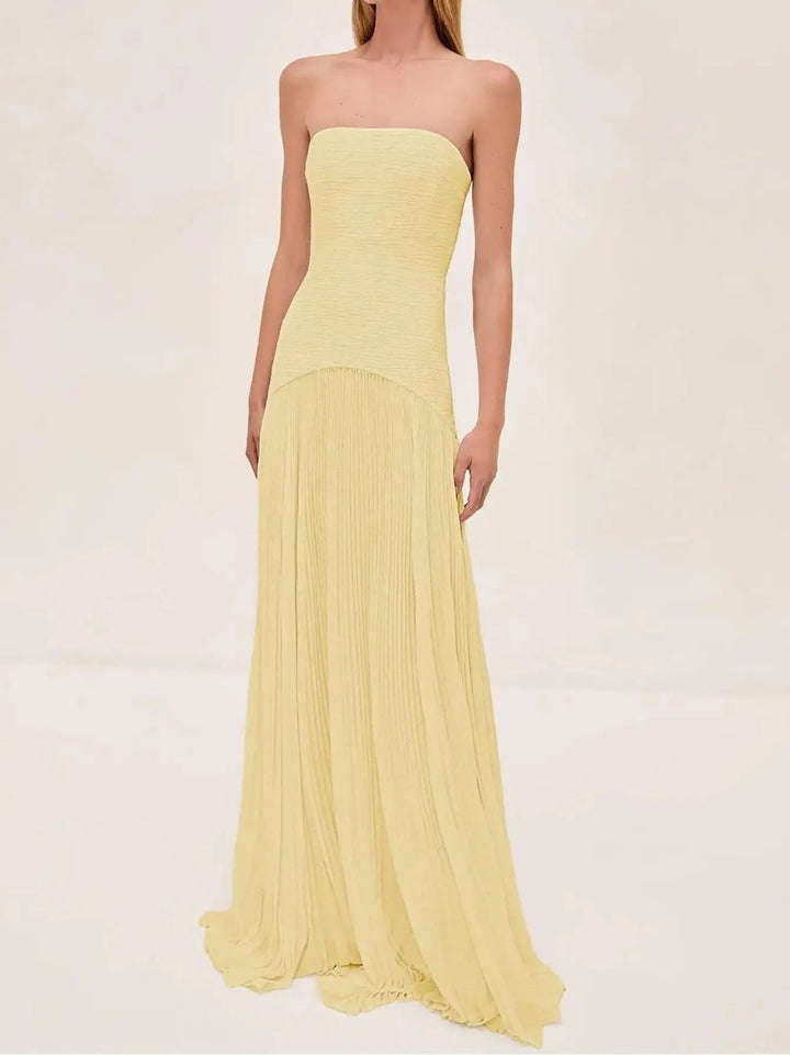 Graceful women's strapless pleated maxi dress. This elegant evening gown is perfect for formal occasions.