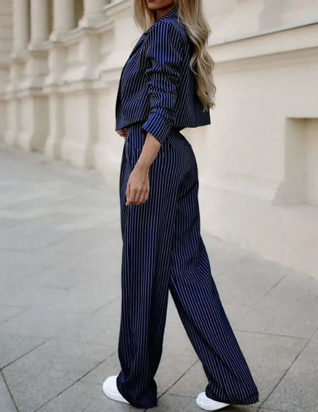 Stylish women's elegant two-piece set, a versatile tailored outfit for modern sophisticated fashion.