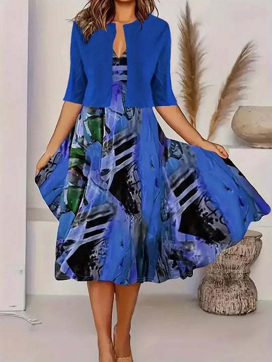 Classic Women's Timeless Long Dress. Elegant fashion for lasting style. Perfect for a versatile women's wardrobe.