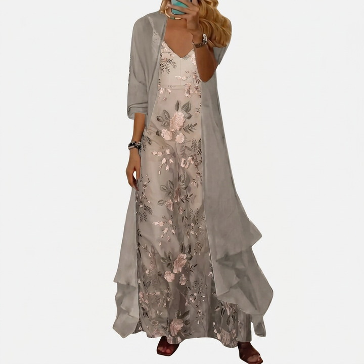 Stylish women's two-piece maxi dress set, perfect for versatile layering & elegant fashion. Long formal/casual dress.