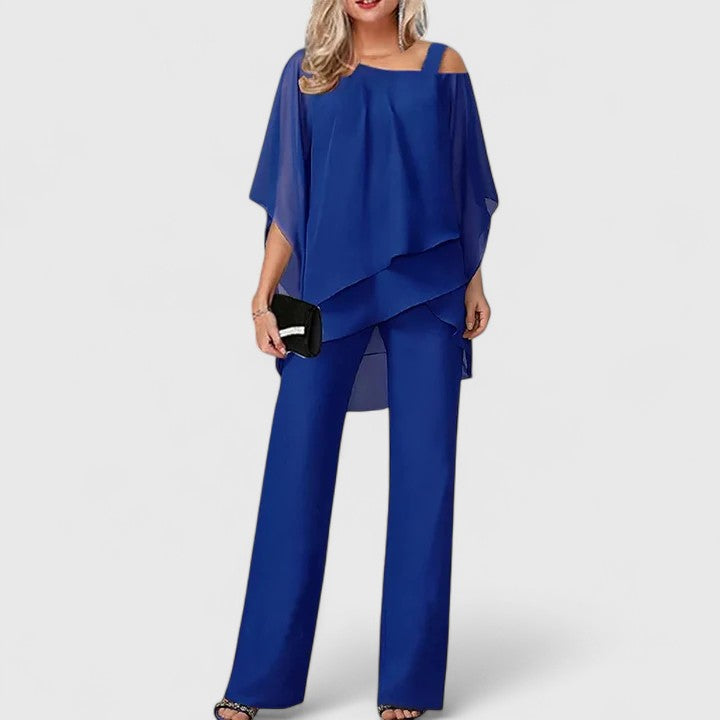 Comfortable women's two-piece pants set. Chic, elegant fashion for versatile styling. Perfect matching outfit.