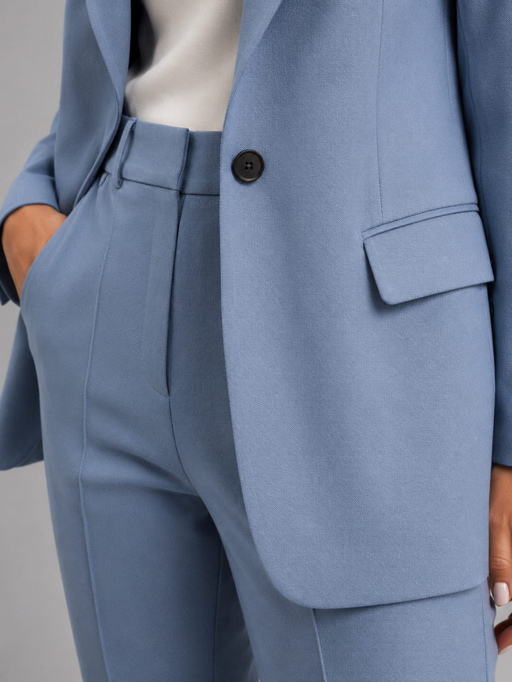 Versatile women's trouser suit set, suitable for wedding guests, workwear, or smart casual events.