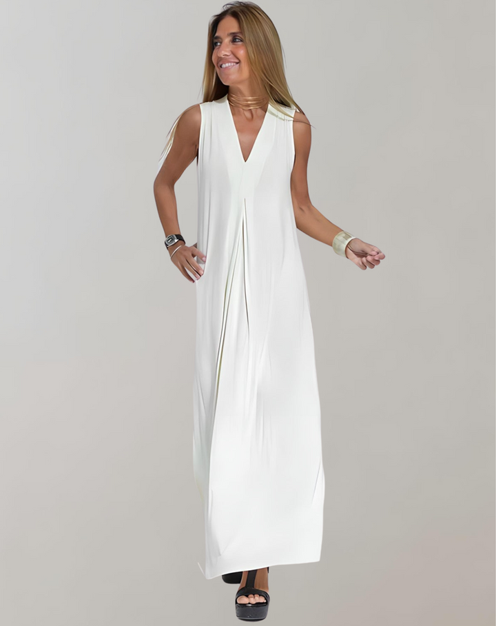 Casual women's summer maxi dress with a flattering V-neck, ideal for effortless everyday elegance.