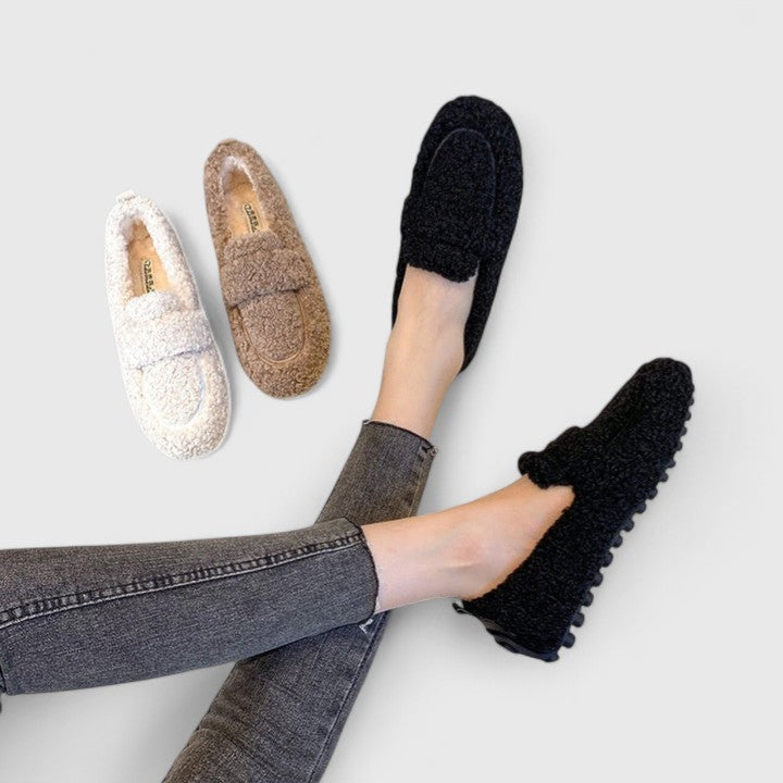 Elegant women's warm slippers for cozy indoor comfort. Loafer style home shoes, perfect for winter.