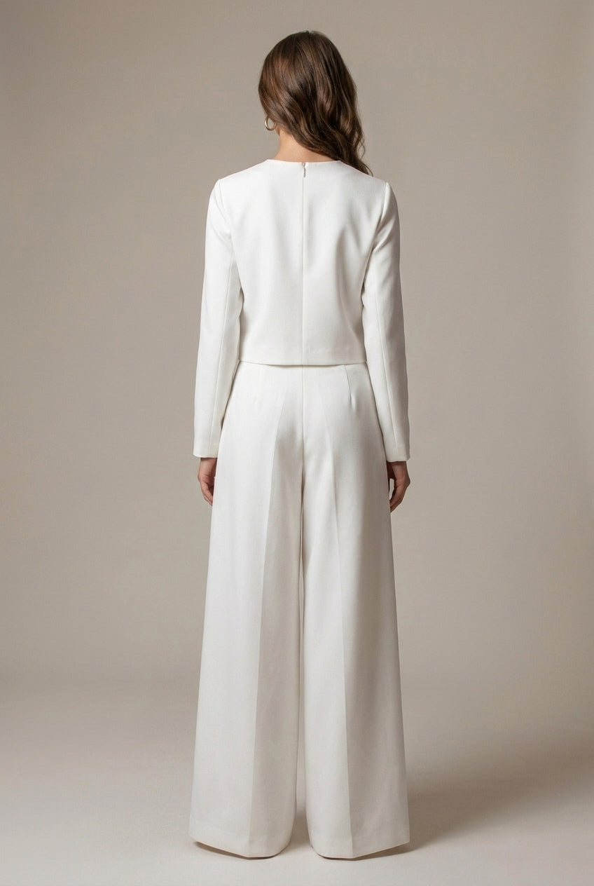 Effortless women's wide leg palazzo two-piece set. Stylish & comfortable long sleeve coordinated outfit.