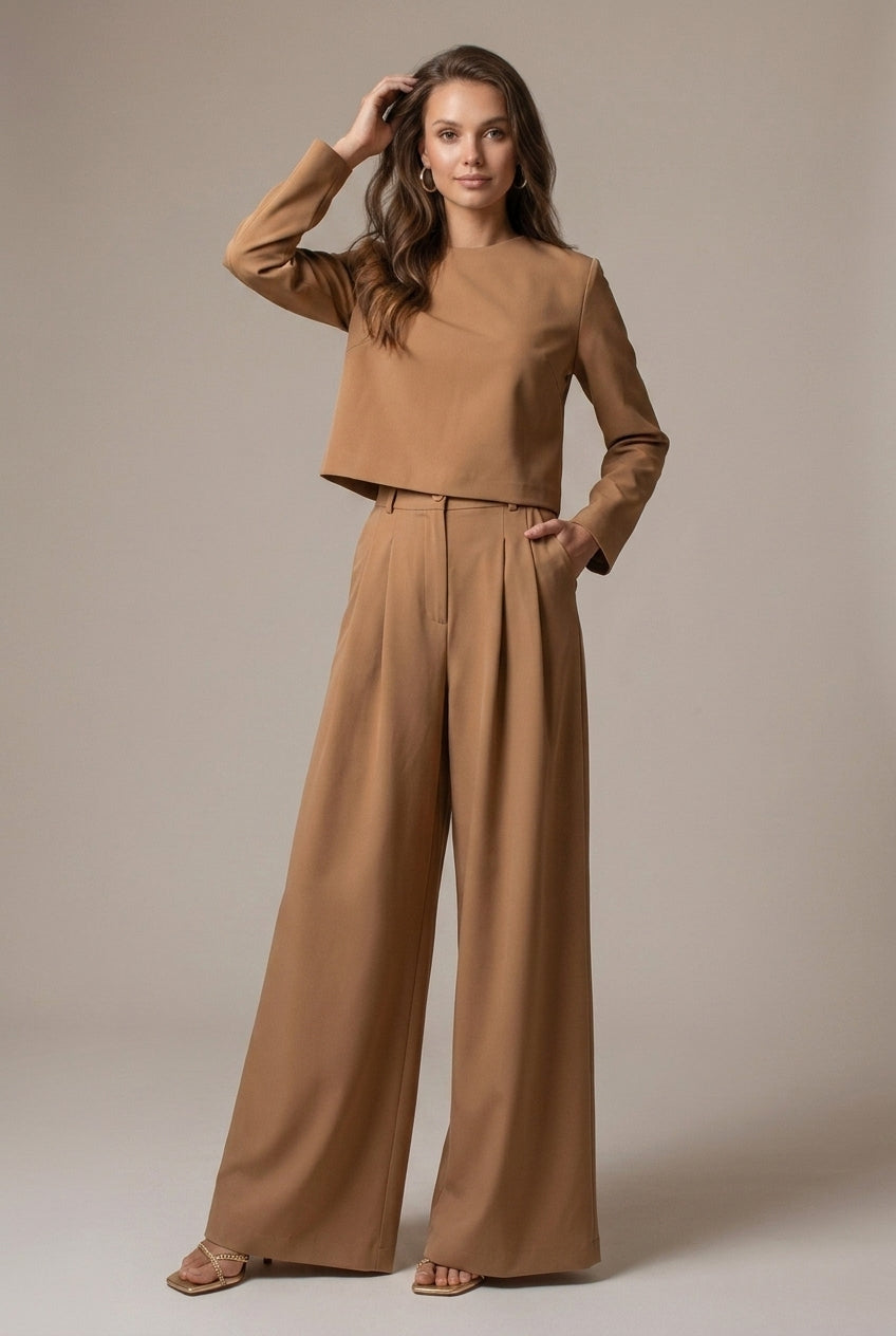 Fashionable women's palazzo wide leg two-piece set, ideal for smart casual events. Elegant long sleeve outfit.