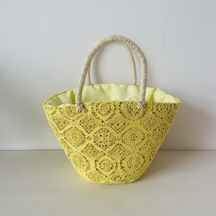 Versatile women's elegant woven handbag, perfect for summer outings & vacation.