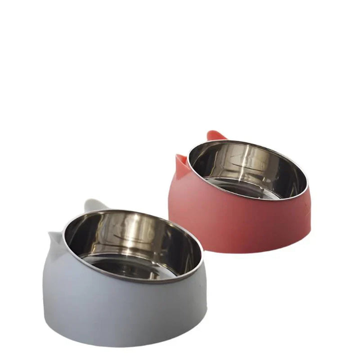 Green raised feeder, ideal for senior cats or those with mobility issues.