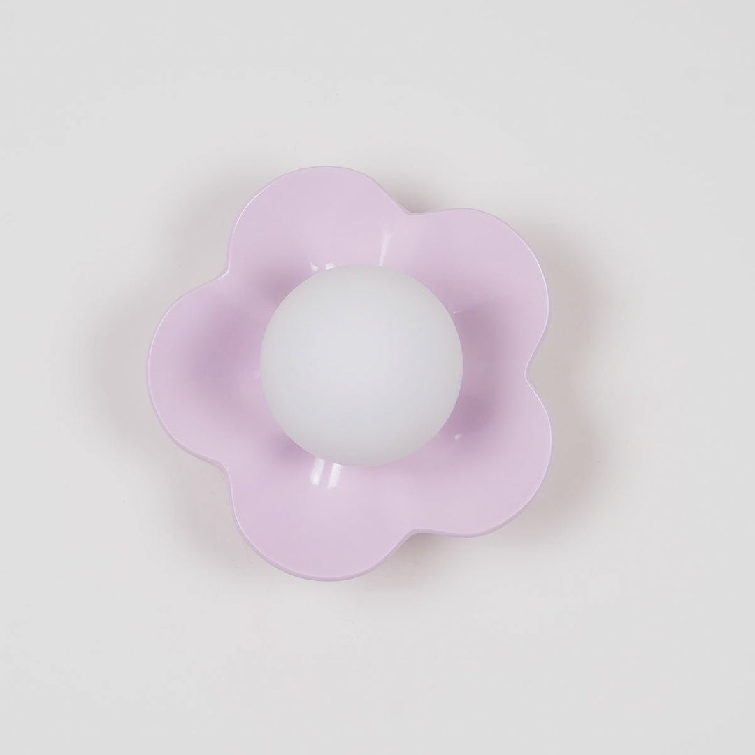 Unique floral design resin & glass wall light, great for home lighting.