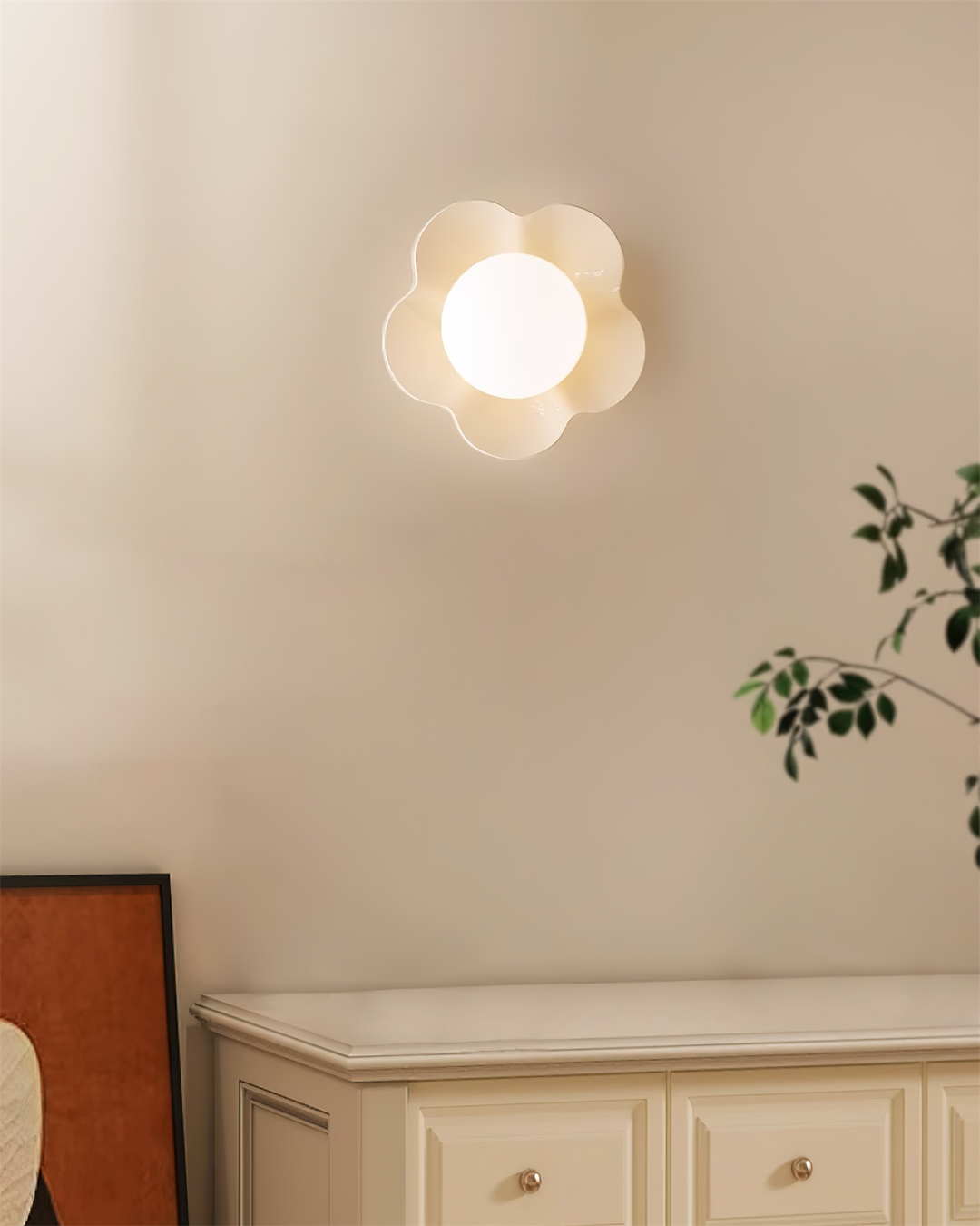 Inviting floral resin & glass wall lamp, perfect for accent lighting.