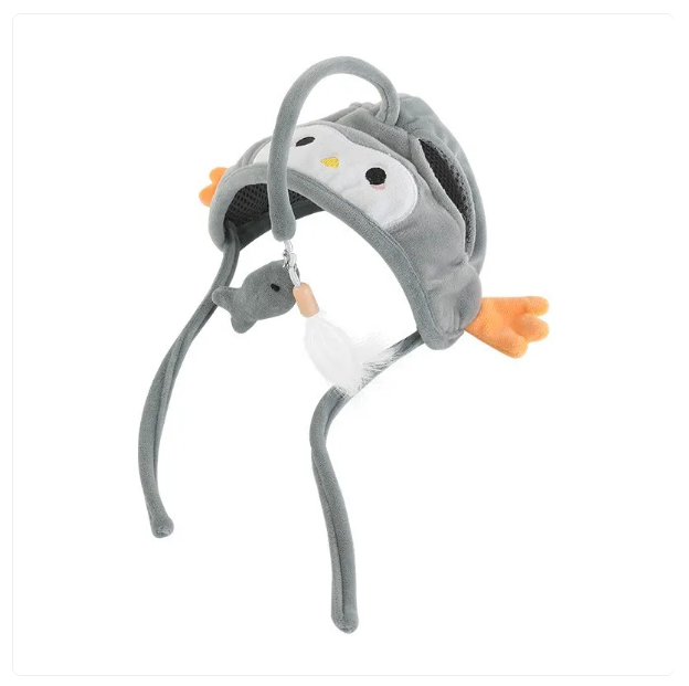Adorable cat costume hat featuring a stimulating toy pendant for your pet's entertainment.