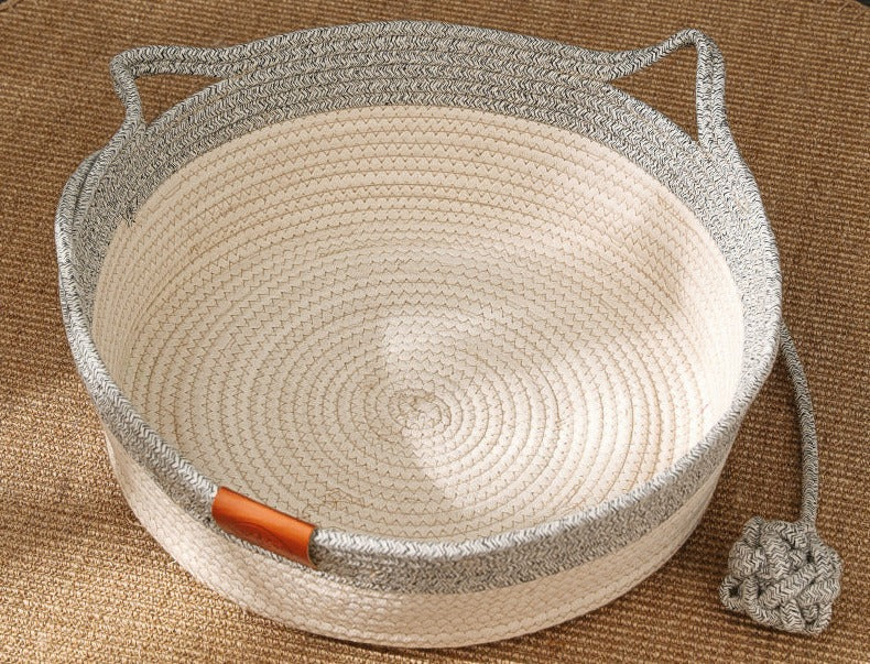 Wicker-style cotton rope cat lounge, offering a secure and comfortable space.