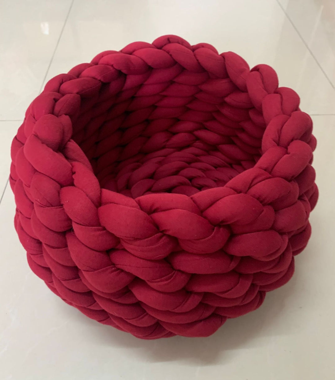 Elegant grey cat basket, a chic and functional piece of pet furniture.