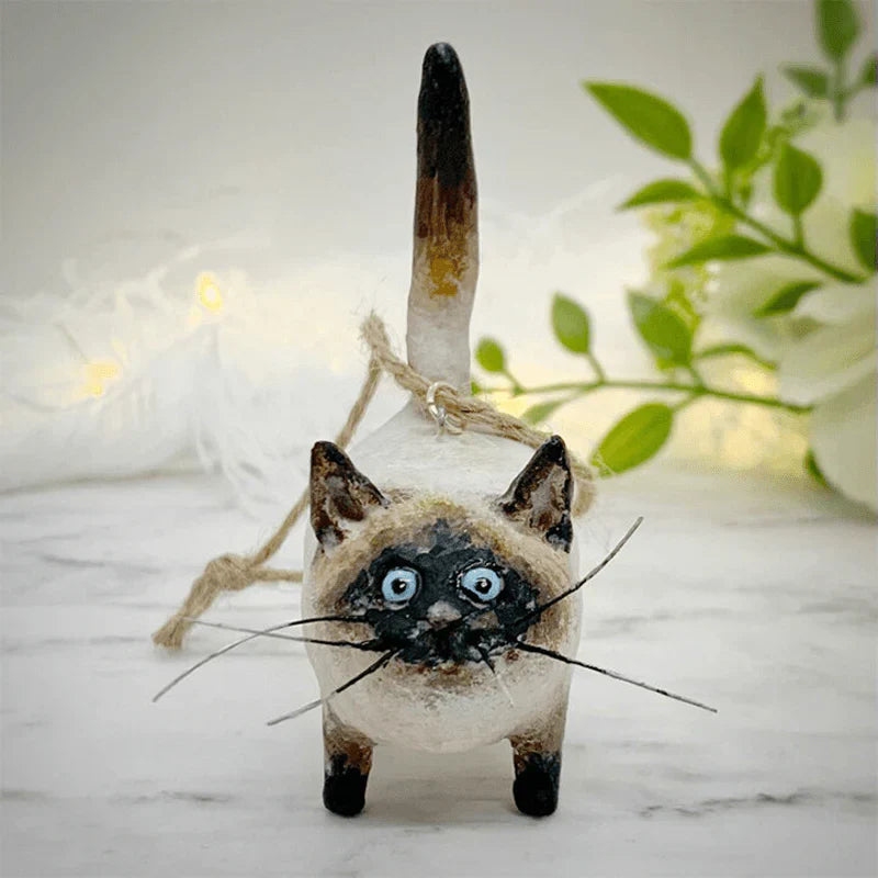Cute handmade cat Christmas ornament, perfect for tree decor. A thoughtful holiday gift for feline lovers.