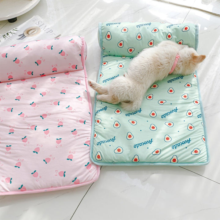 Cat cooling mat, ultra-soft ice silk pad for ultimate summer comfort. A must-have pet cool pad.