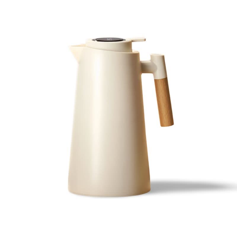 Double-walled glass carafe showcasing drinks with a visible temperature display and a comfortable wood grip.