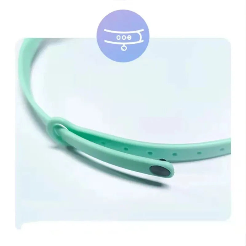 Portable laser pointer cat toy for active playtime, encouraging exercise and fun for your feline friend.
