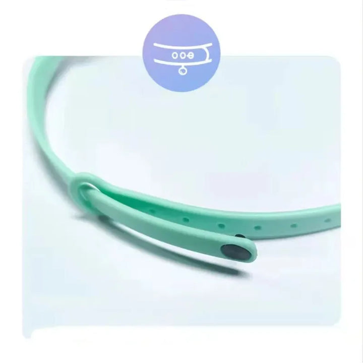 Portable laser pointer cat toy for active playtime, encouraging exercise and fun for your feline friend.