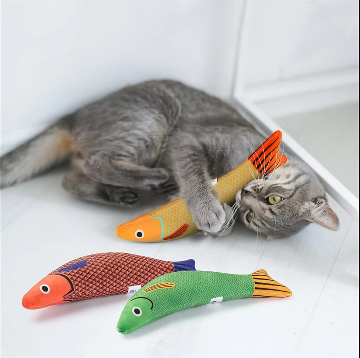 Realistic fish cat toy with catnip & sound. Encourages active playtime and stimulates instincts for kitty entertainment.