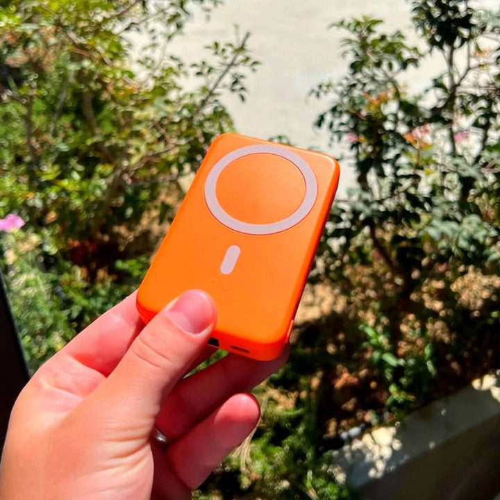 Stay connected with this magnetic portable wireless power bank, your iPhone's best companion.