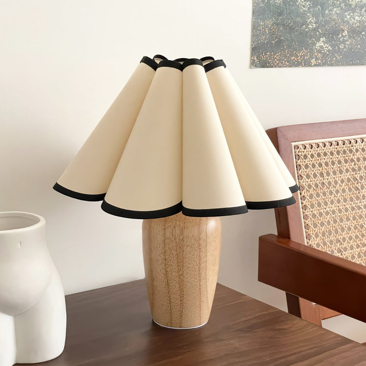 Kaianas Fluted Accent Table Lamp, versatile decorative lighting for a contemporary or vintage home.