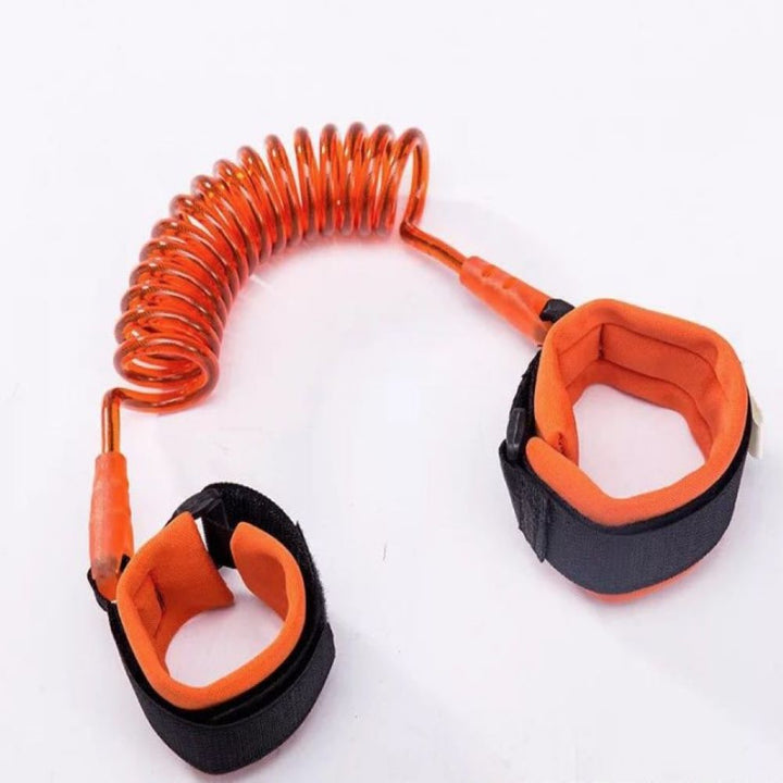 Durable kids safety wrist link, ideal for travel and preventing separation.