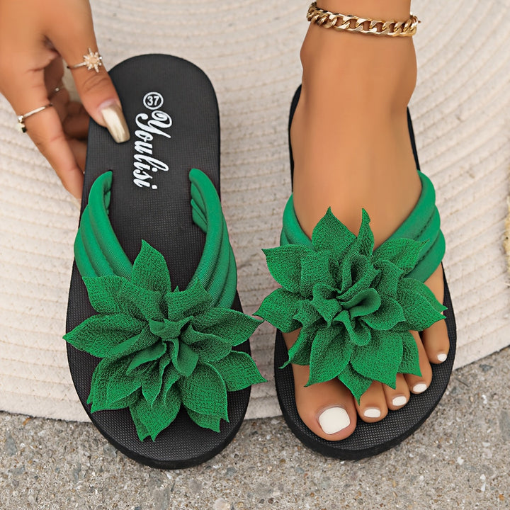 Women's wide fit platform sandals with flowers, perfect for casual summer outings.