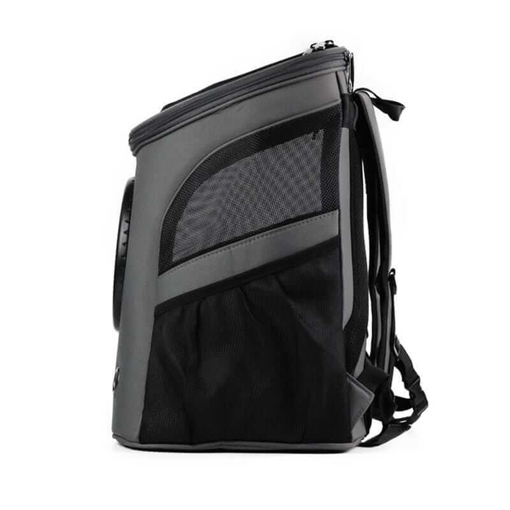 Enjoy outdoor adventures with your cat in this comfortable travel backpack featuring a unique bubble window view.