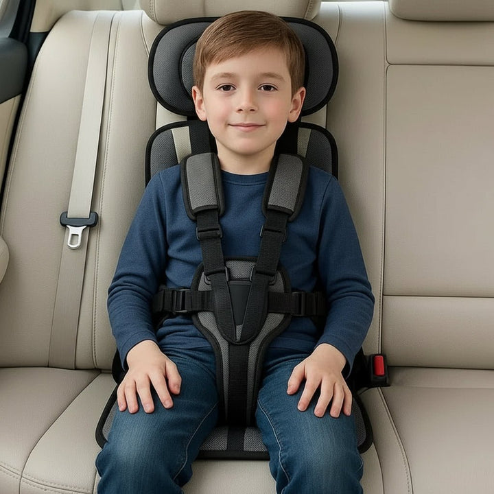 Compact and portable car seat for children, ideal for trips