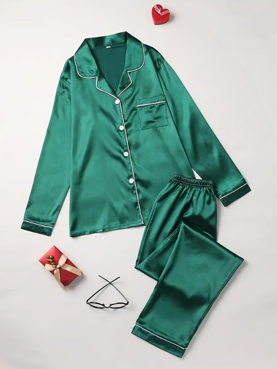 Elegant ladies' satin sleep set with comfortable fit. Luxurious two-piece loungewear for home wear fashion.