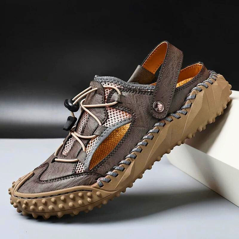 Cushioned men's active sporty sandals with adjustable straps for all-day outdoor comfort & activewear.