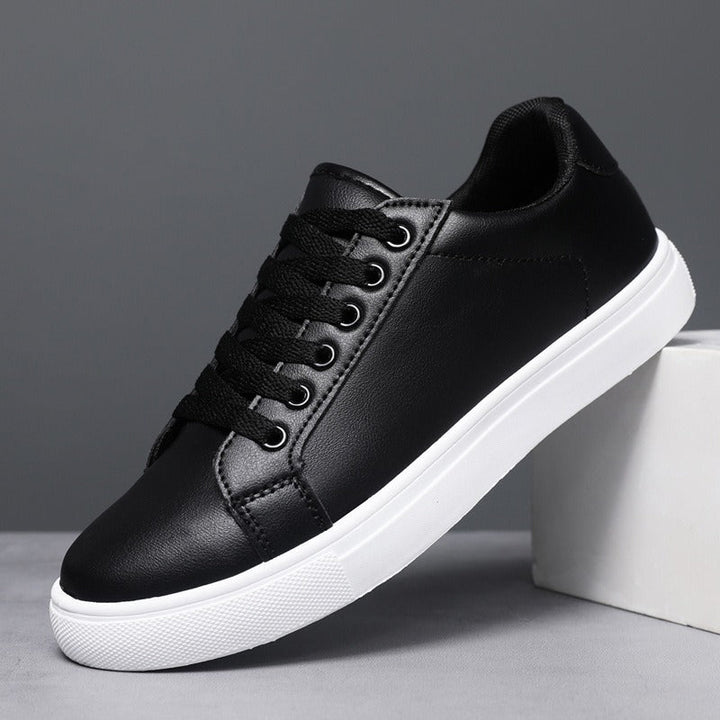 Comfortable and stable men's walking shoes, perfect for everyday wear and men's fashion.