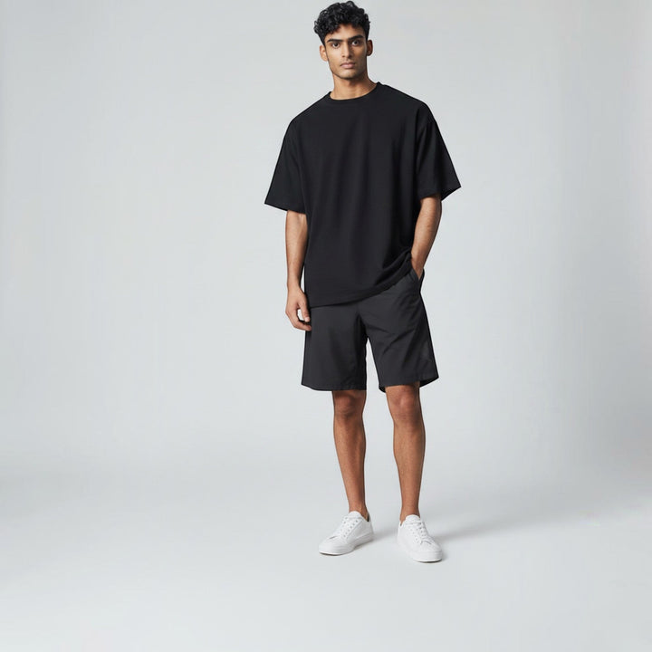 Versatile men's casual shorts 3-pack featuring practical zip pockets for active summer leisure wear.