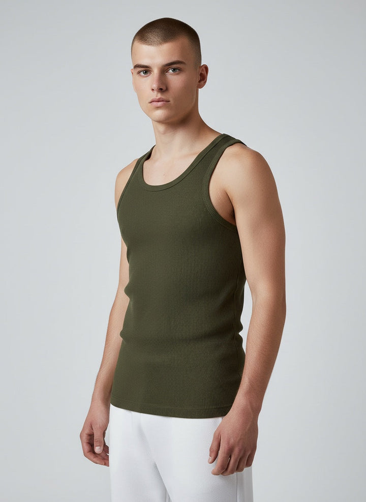 Casual men's fitness tank top, ideal for gym, sportswear, and summer wear.
