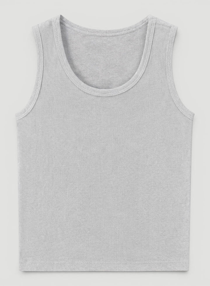 Men's gym top: breathable, quick-dry, athletic sleeveless design for comfort.