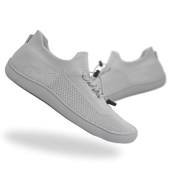 Men's barefoot shoes with easy toggle lace-up closure