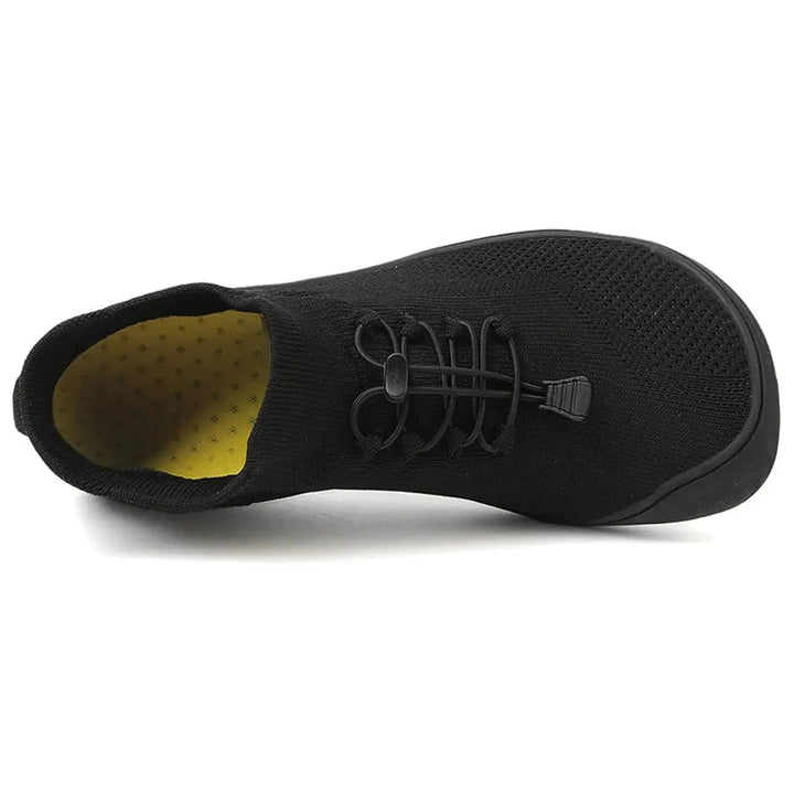 Lightweight and packable barefoot shoes for travel