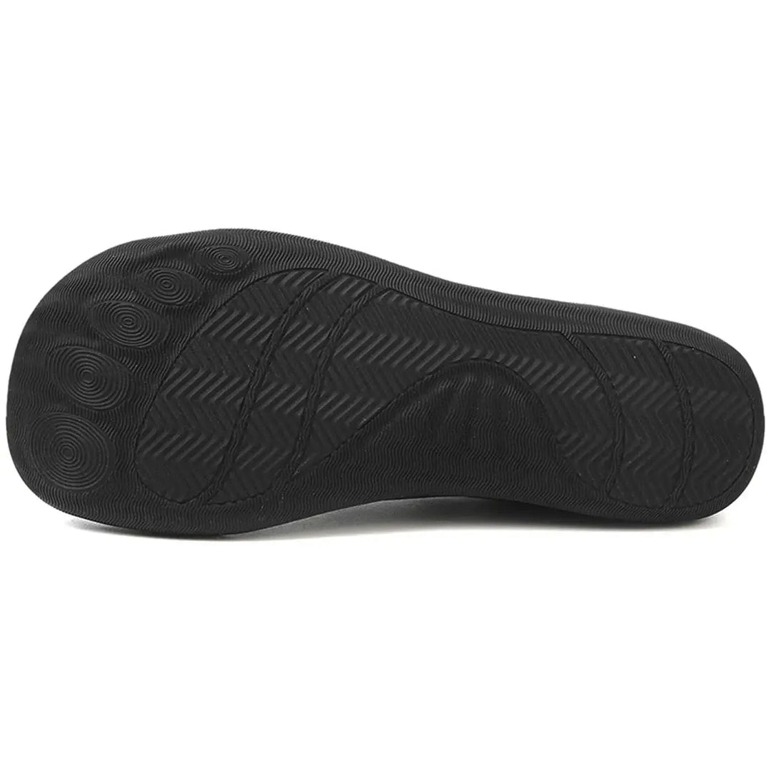 Comfort-focused knit sneakers for women's feet