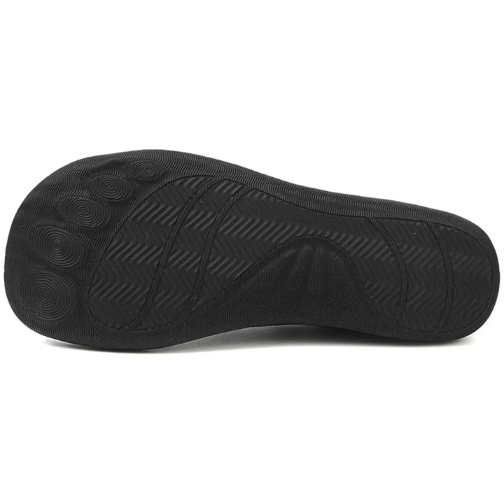 Comfort-focused knit sneakers for women's feet
