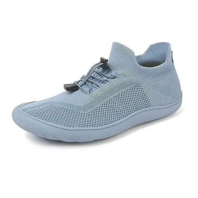 Men's knit loafers with secure toggle lacing