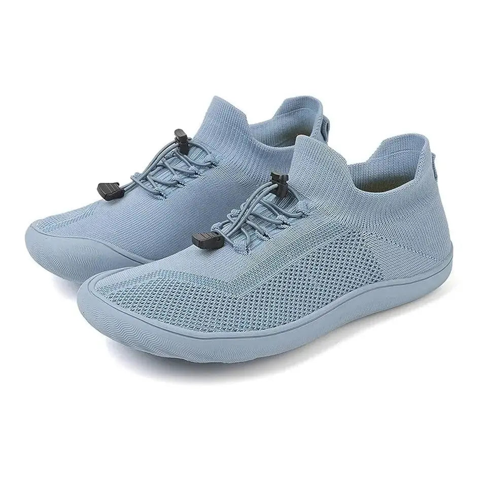 Lightweight men's sneakers, breathable knit construction