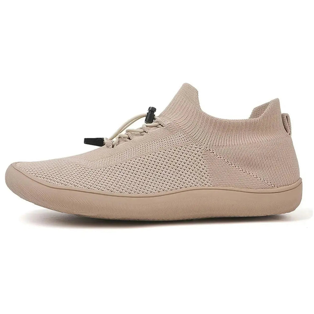 Men's lightweight travel shoes with flexible sole
