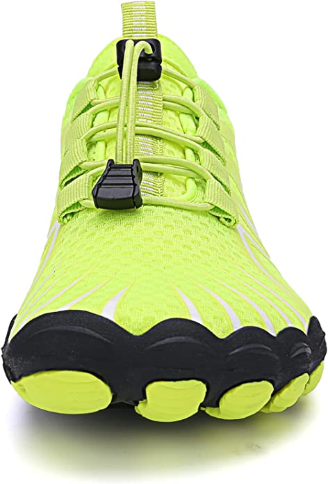 Outdoor-ready men's walking shoes with a super flexible, grippy sole.